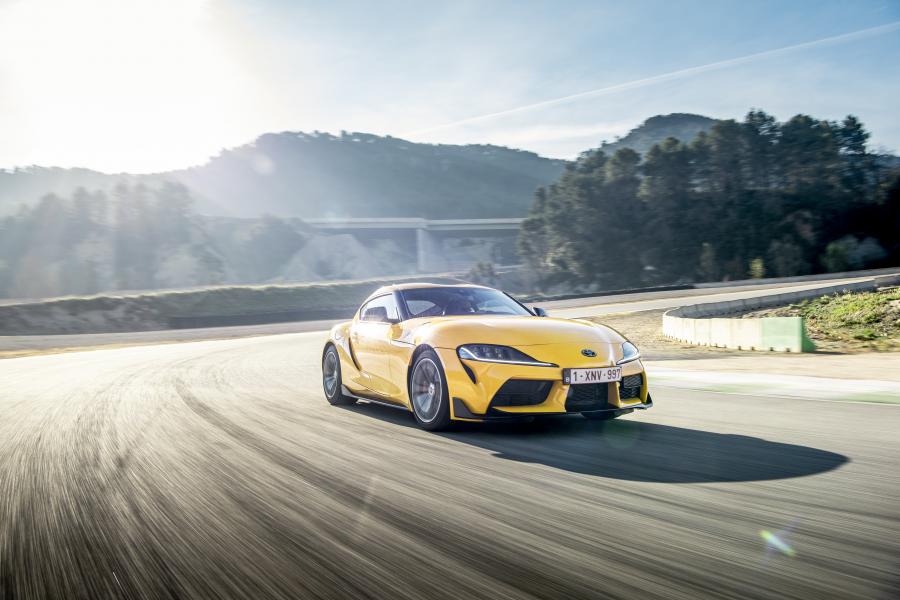  Toyota GR Supra 2.0 (A90) 2020 года  (WW) (фото 10 из 40)